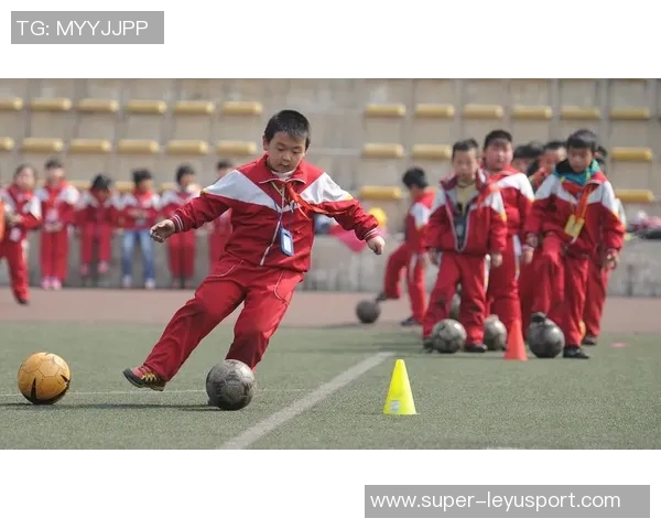 足球版图的演变与全球文化交融的深度探讨